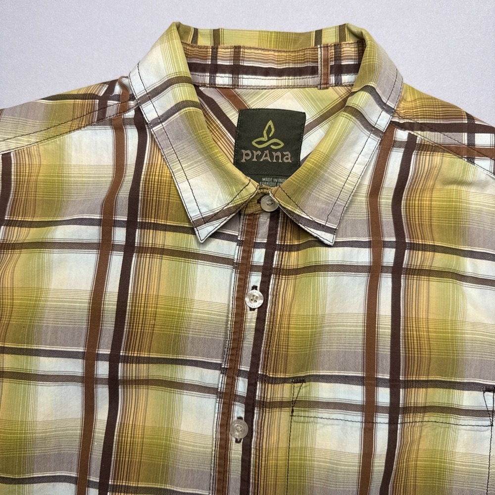 Prana Duke Shirt Yellow Brown Plaid Men's Small Short Sleeve Button-Up